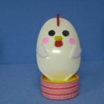 コンビニのスプーンでにわとりを作る:イースター工作